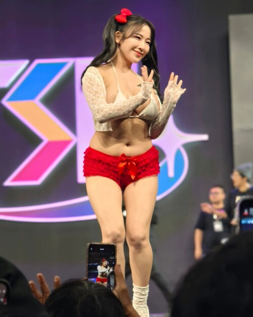 10001629378f11a4ace992975a