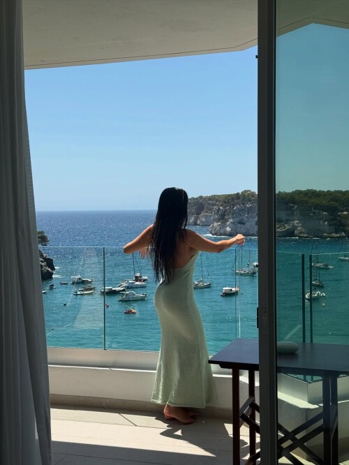 10001634295eaae85c6f2011b7