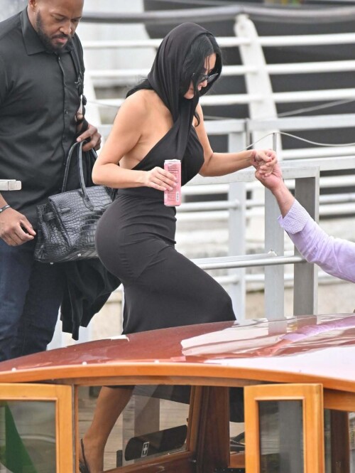 10001643301cec4f1a489be303