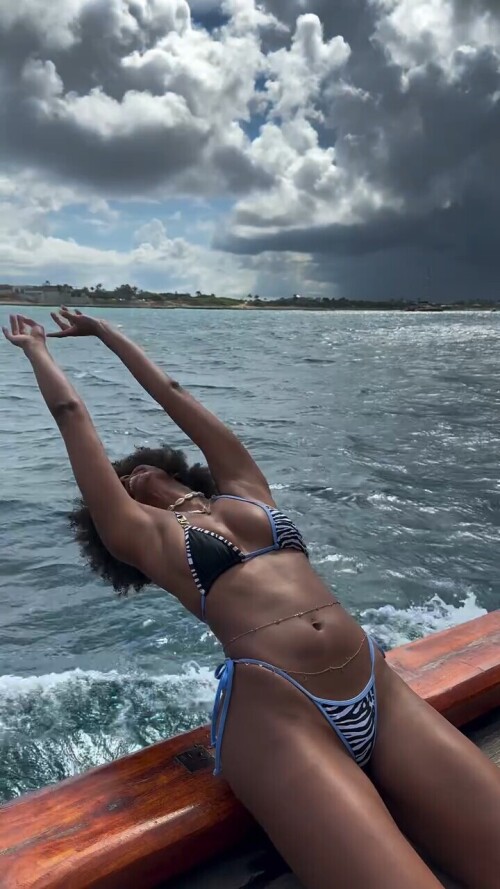 10001647765fb5f841e5f9ae1b