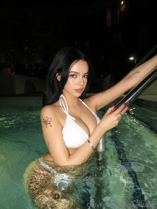 1000164935b5f71ccb50af176d