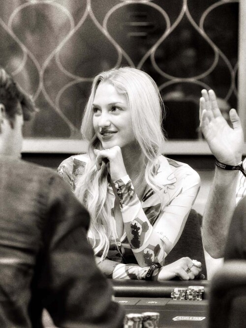 1000165547fe135a21d7575b4e