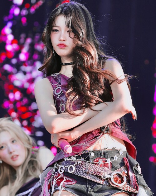 100016580493f9352d5154cd2e