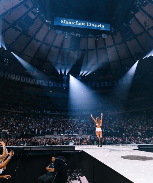 1000166008a1827646d9352753