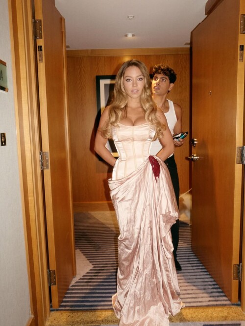 1000166605e686a1ac67b162bd