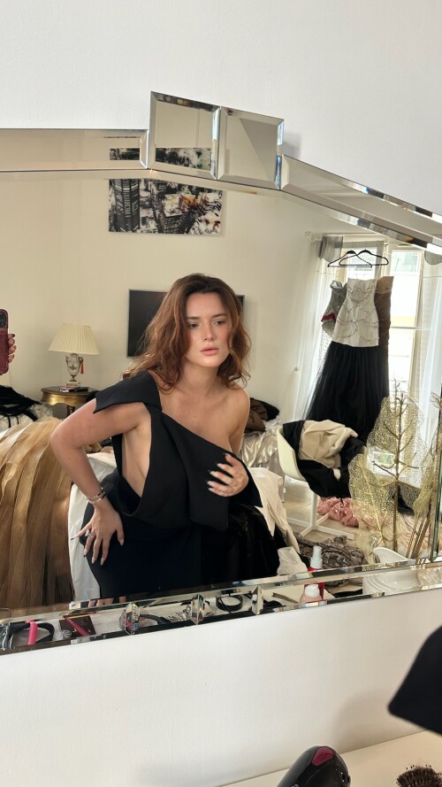 1000166841b7f1afe65ec48278