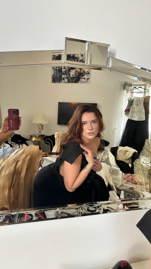 10001668438f3ec5962adbab69