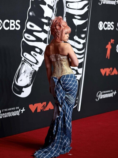 100016709179d88253d8f0104b