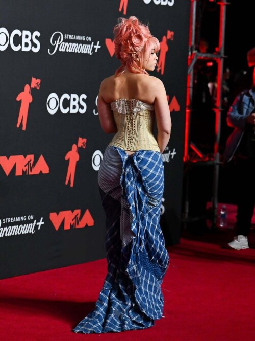 1000167092f39f2286186ea7ed