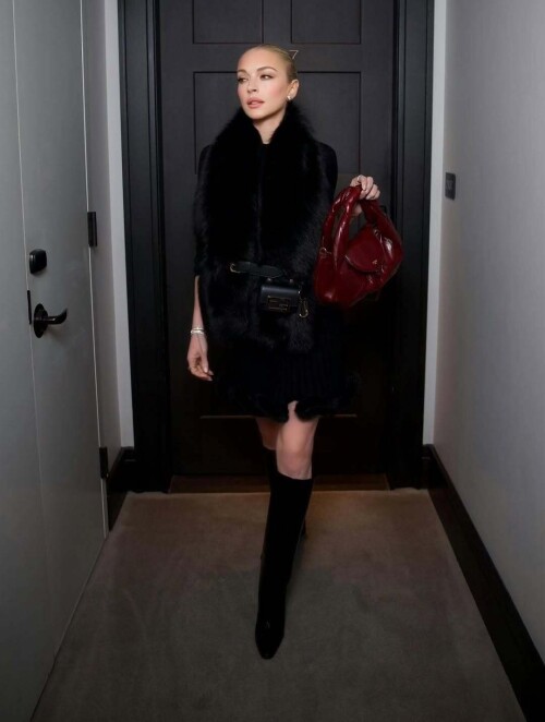 1000167842d56816512c3ed17a