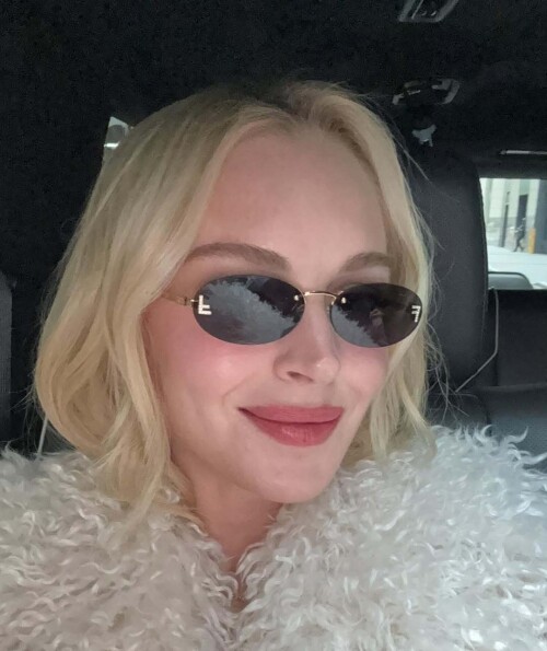 1000168171991a89c74d733578