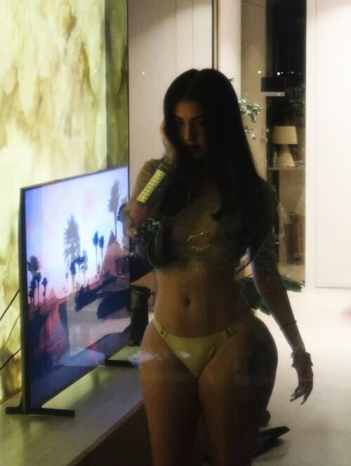 10001688743438a72ca5058e08