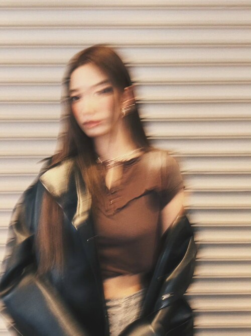 1000170407ee6f957d578c0c3c