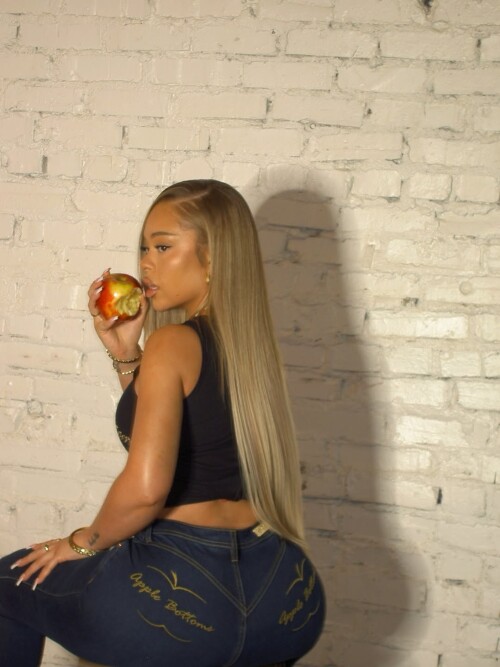 1000171871beb0234fe8146547