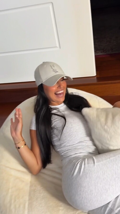 1000172793f0c5d54834fa571e