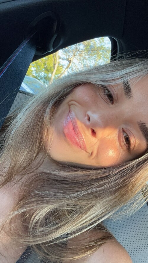 10001737057c5b66cd81d615f3