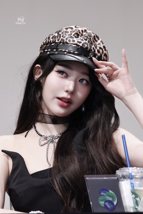 10001744371626bc48f8b7f1bb