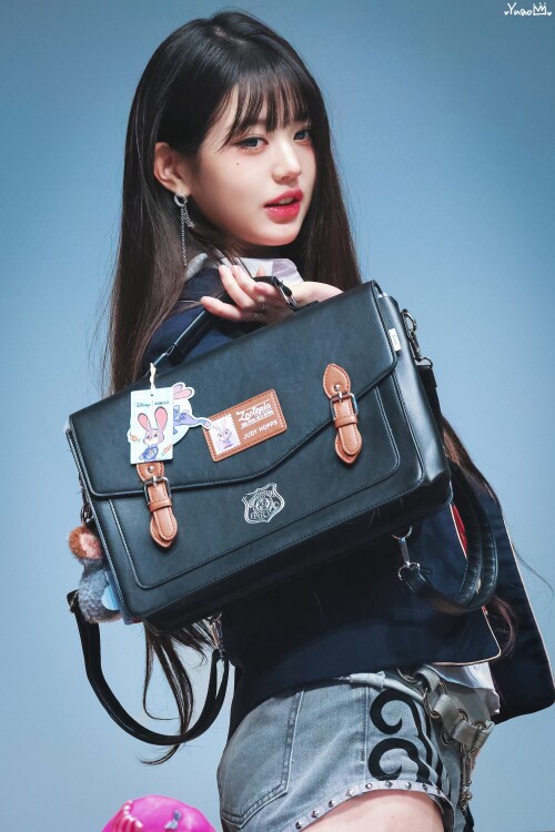 1000175007b6c633d9d8915e72