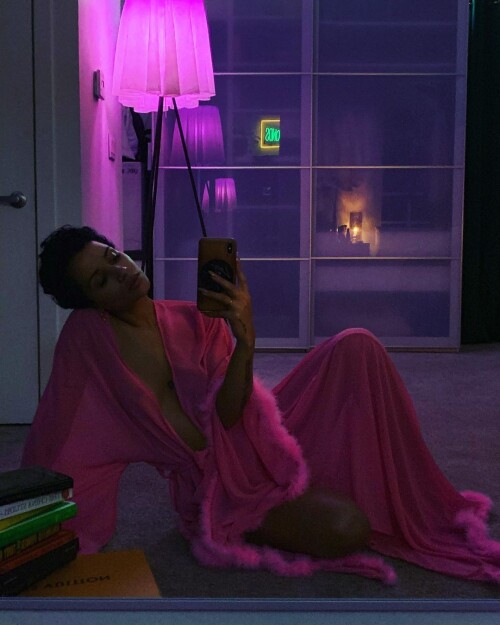 10001762564e2a678a9efb5a9d