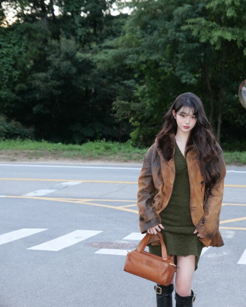 1000176552673b8182fea4e258