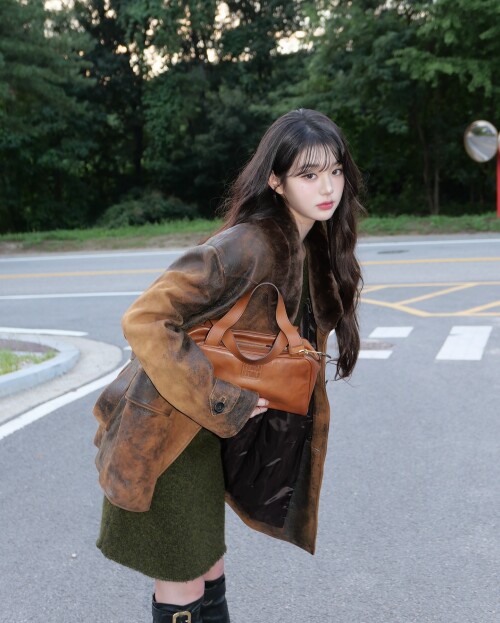 1000176557bf7cae655101e177