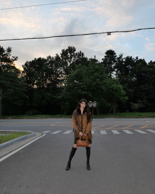 1000176566da95db73be3c7137