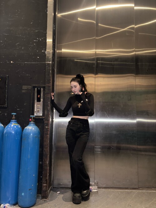 10001765899f304be1d68f922e