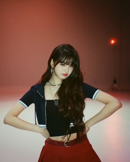 100017667107060f90adb5f6f8