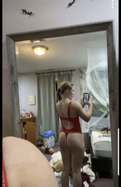 1000176887888a4a07c7656d49