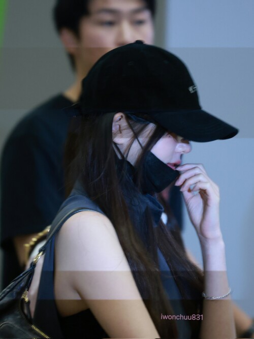 100017693306cc3b2d7fbb1d9f