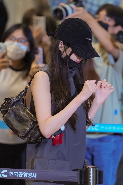 1000176935b251ec9521e8b5f6