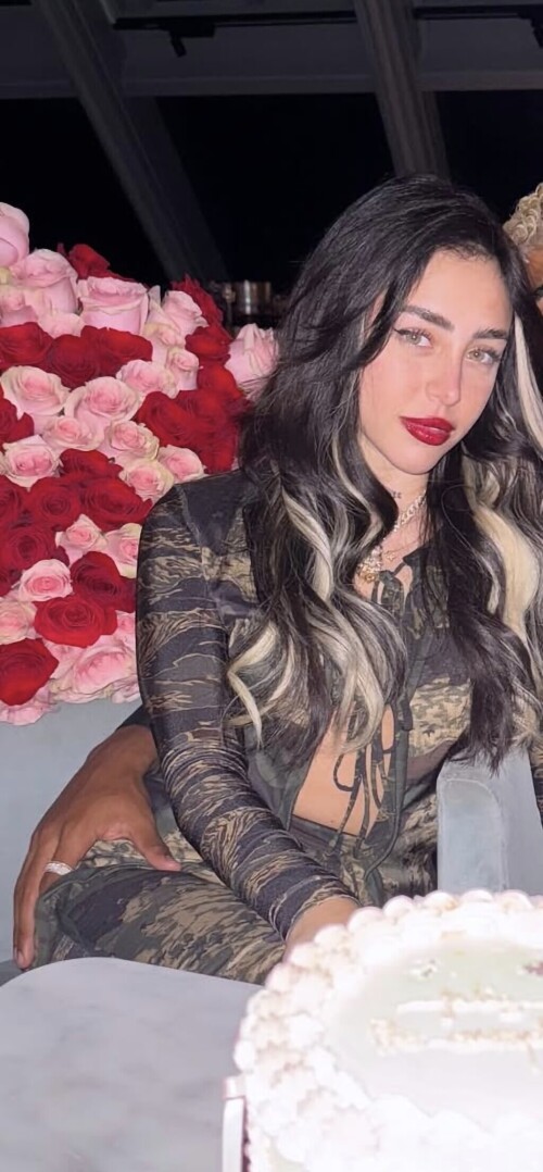 10001777520e5d93162f7dbe82