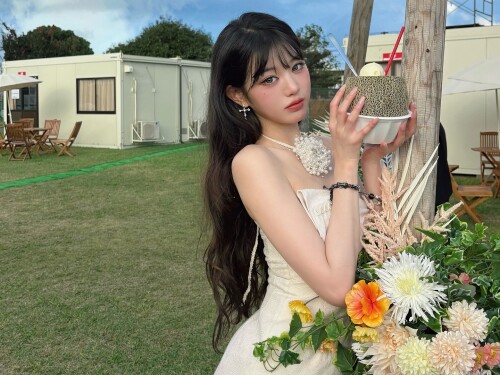 1000179762c6b797f1dbc5543d