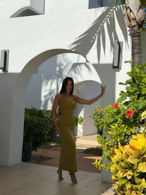 10001799050d5c48d554a52b53