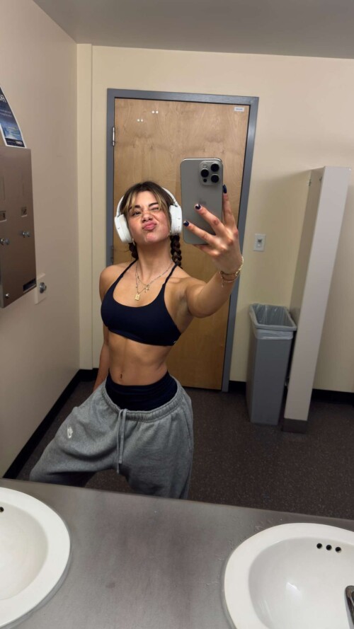 10001799145832f7a4a06b7308