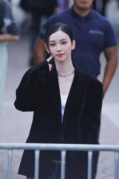 1000180177153fb699132792da