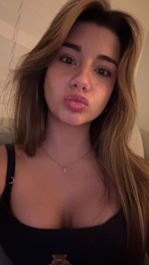 100018027272af413b2d854b9a