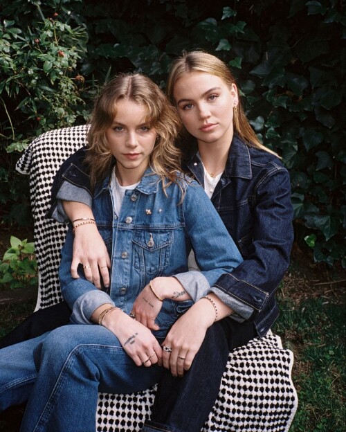 100018029975344082f3d4d972