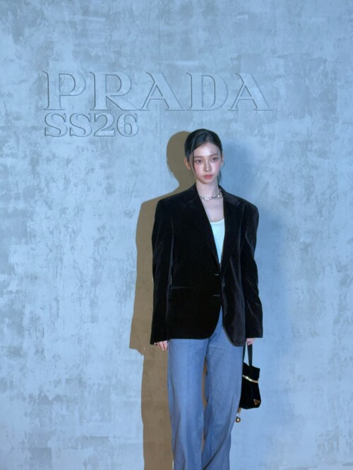 1000180456cf21e1c83dcae11e