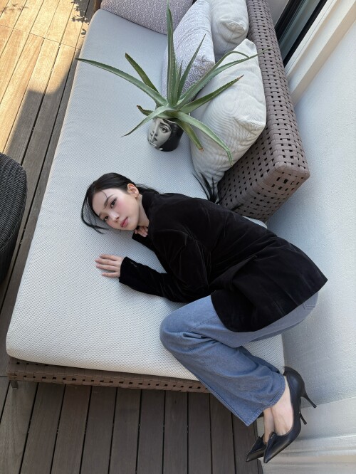 1000180669aaf9e8f9b4fcff19