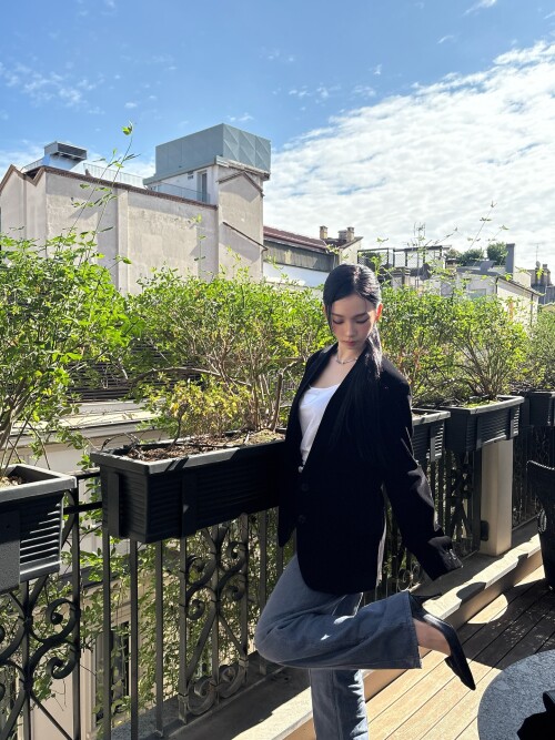 1000180672caa002b32f5a1806