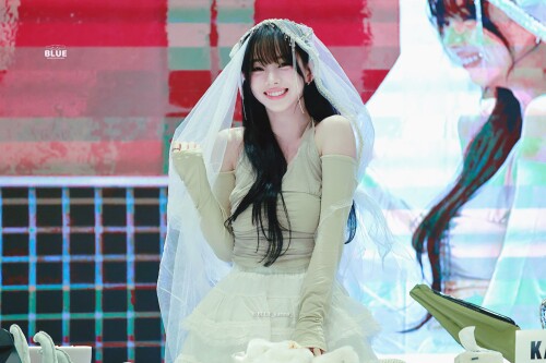 1000180808efee7b7326696359