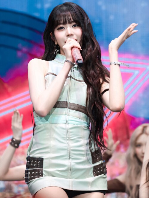 1000180904862c214c30f15811