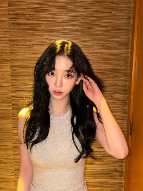 10001809332b2dcdd0040a1a79