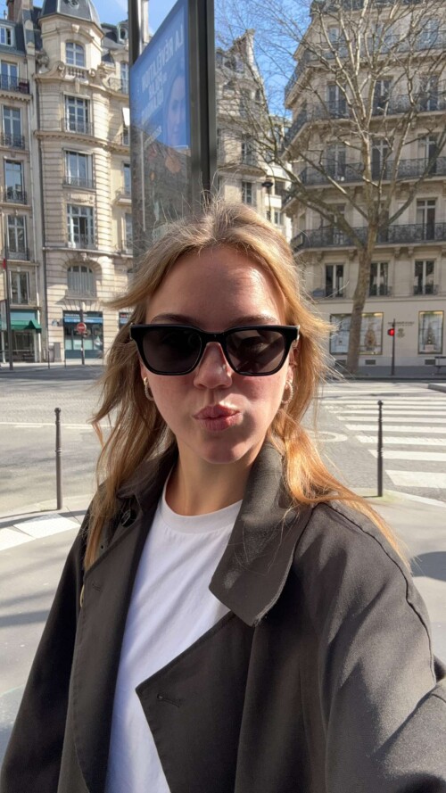 100018094430999e8db5d67708