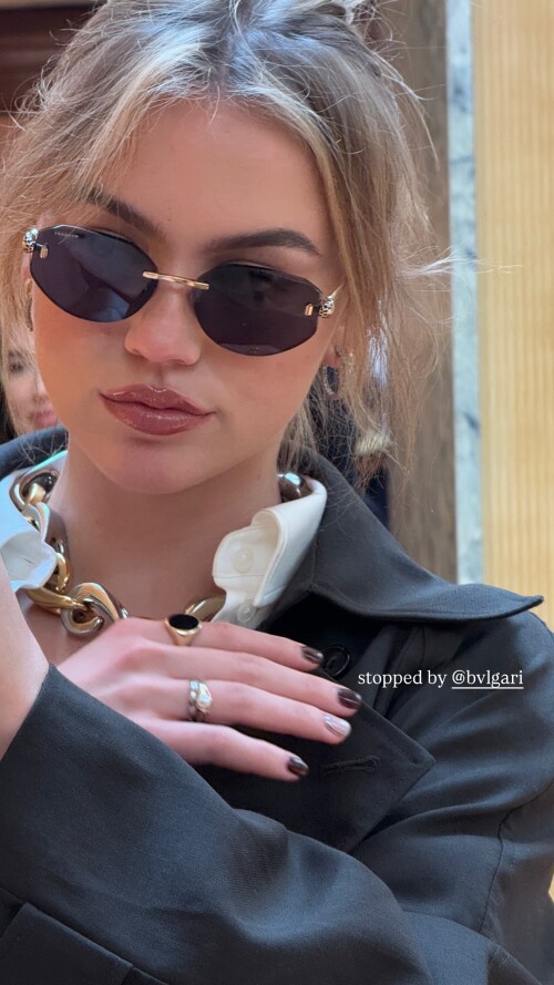 1000180946cd21232a1564b02a