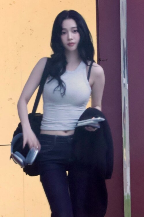 10001810332df0bb4b12975dd6