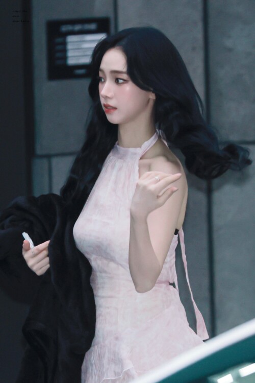 1000181325e046b5a028827e05