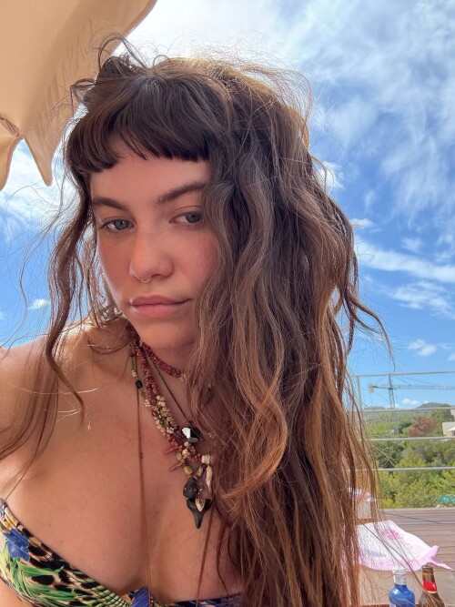 10001818085edf636d4cc1e22c