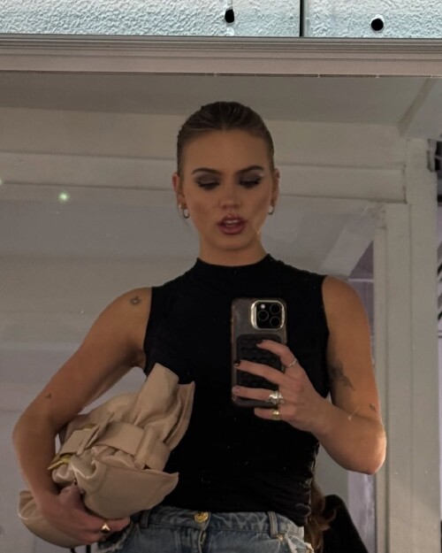 10001822744ab7da8d63ff0d50